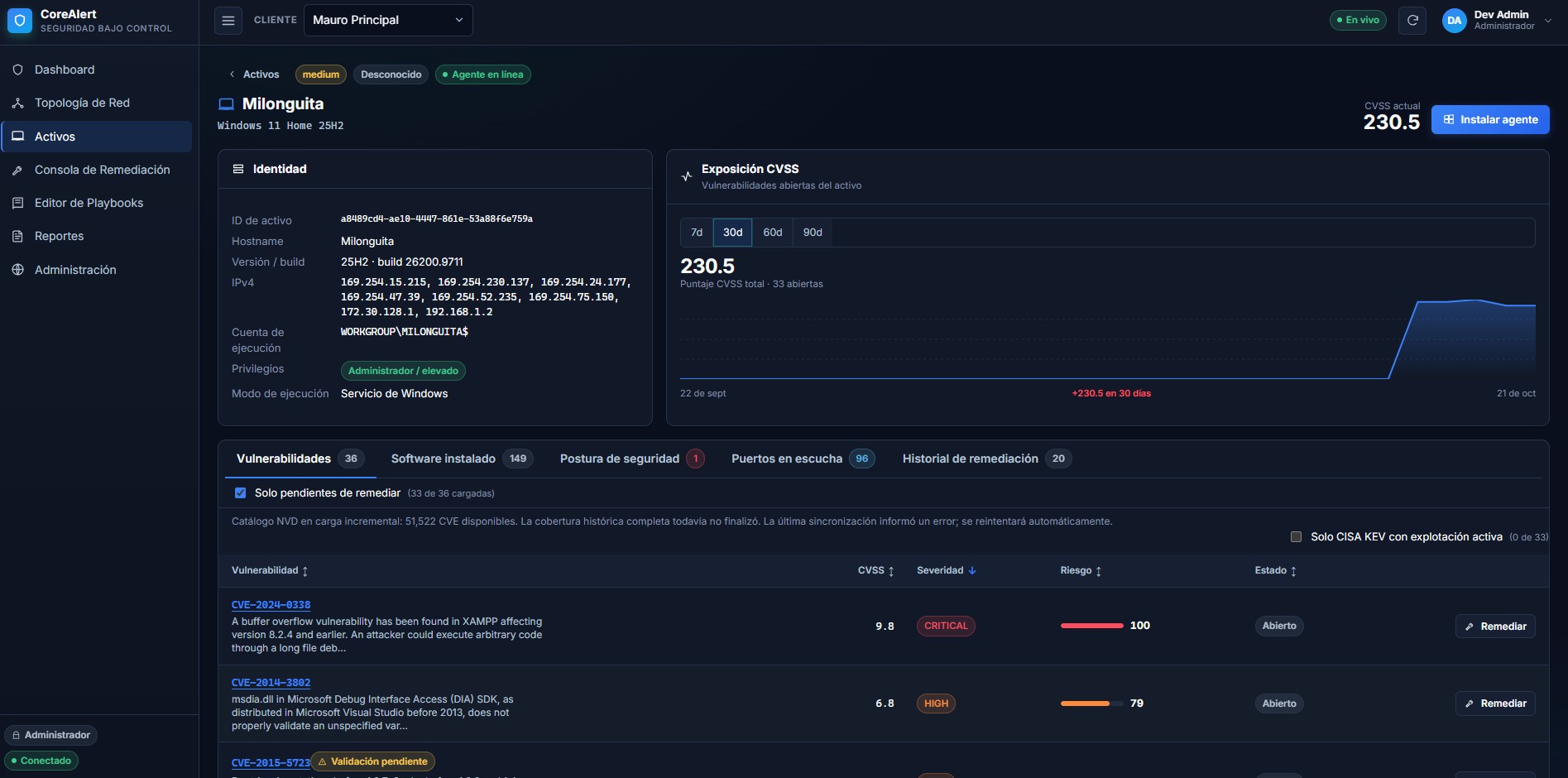 Ficha de un activo en CoreAlert con identidad, exposición CVSS y pestañas de vulnerabilidades, software instalado, postura, puertos e historial de remediación